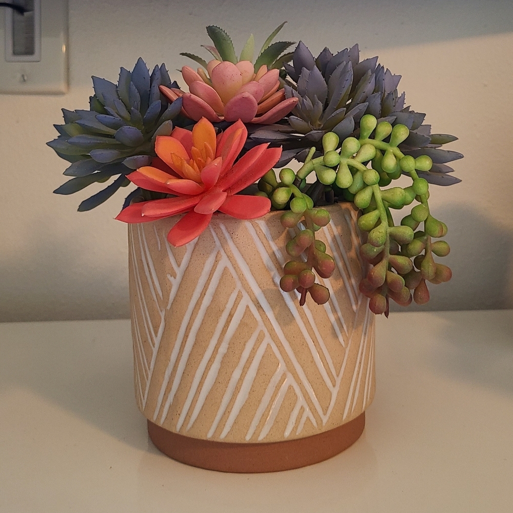 Faux Succulent Ceramic Planter Arangement
